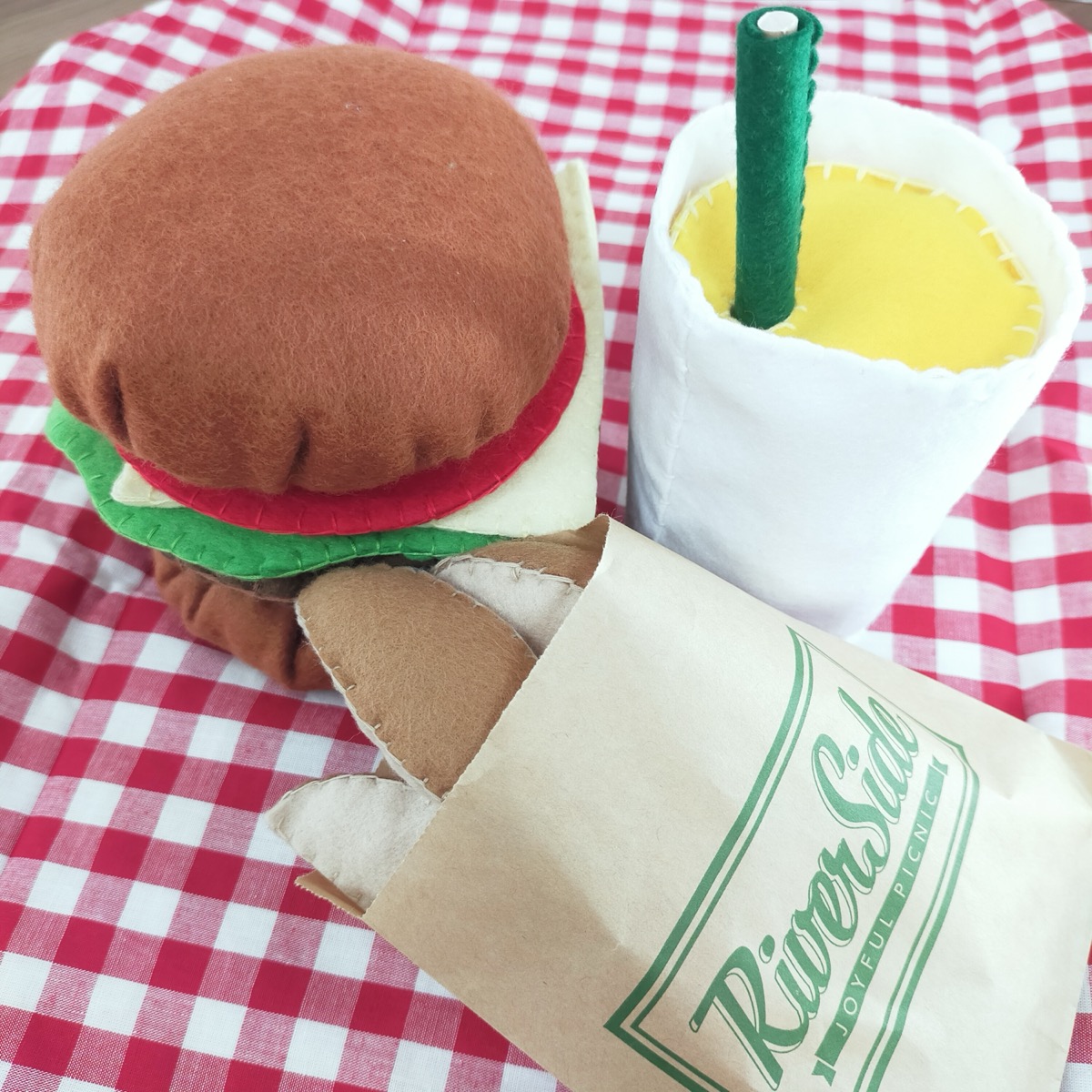 フェルトのハンバーガーセット